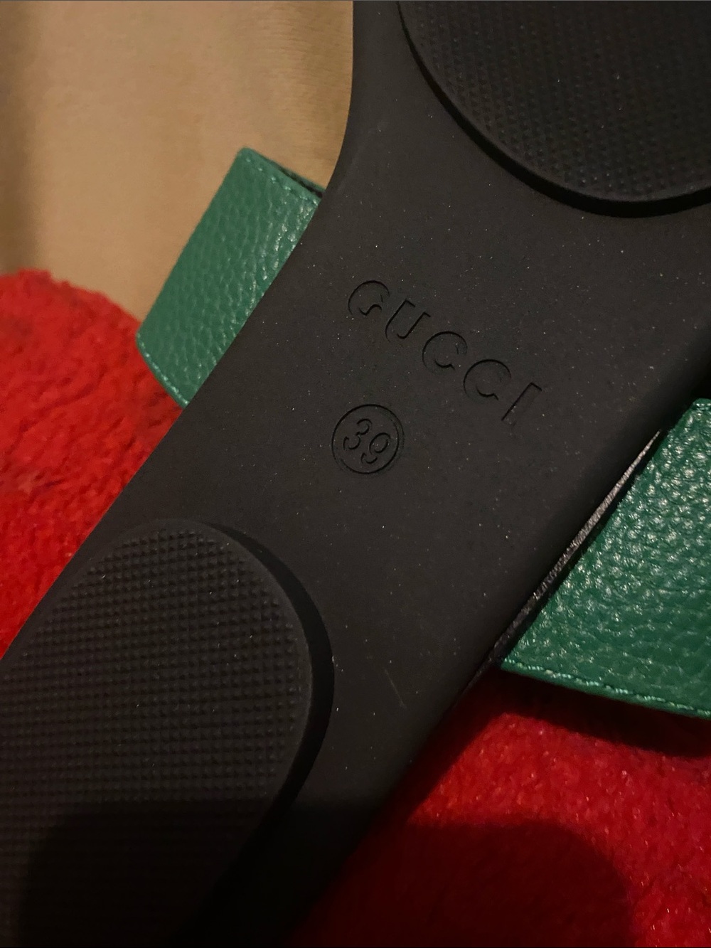 Gucci Green Leather Double G Thong Sandals with Gold Hardware - Picture 6 of 8